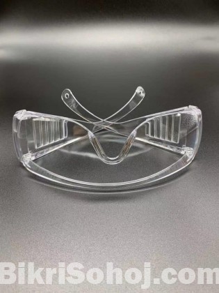 Eye protective lab goggle